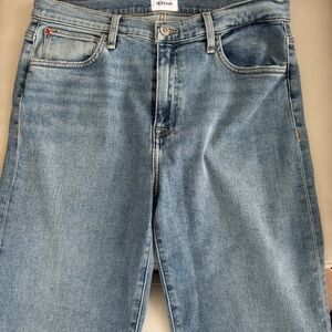 Hudson Rosalie Jeans - medium wash. Like new in excellent condition